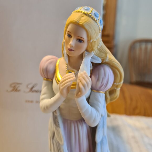 The Swan Princess, Lenox, Legendary Princesses Collection - Picture 3 of 7